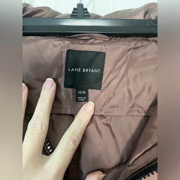 Gorgeous and WARM - Packable Puffer Coat - Picture 14 of 15
